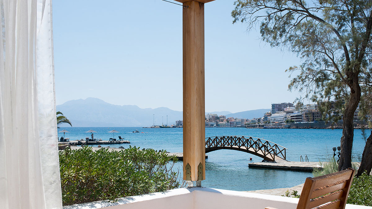 Superior Bungalow Beach Front